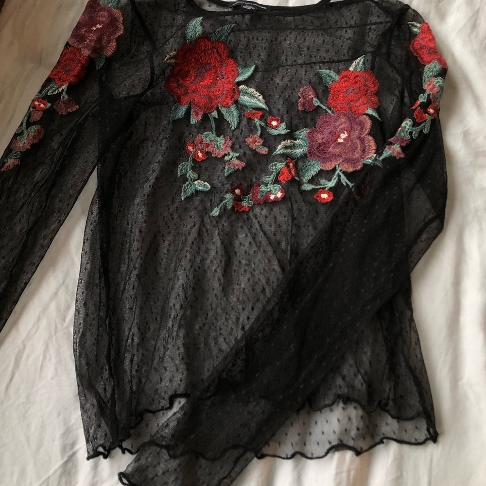 American Eagle lace top
